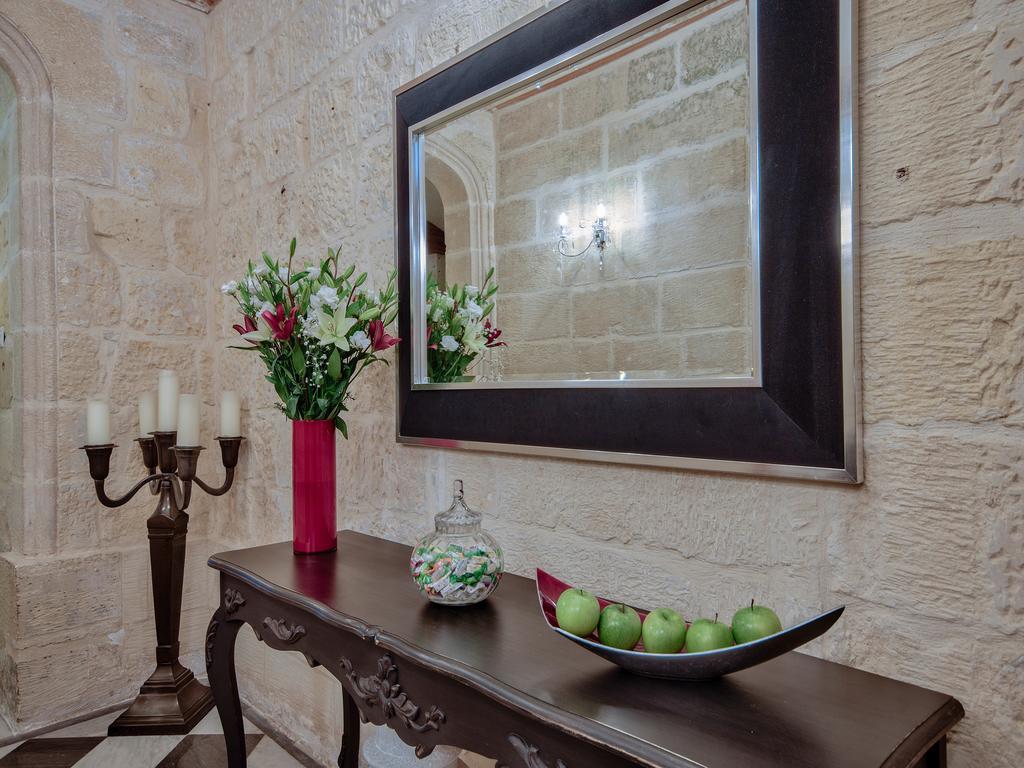 Julesy'S Bnb Cospicua Exterior foto