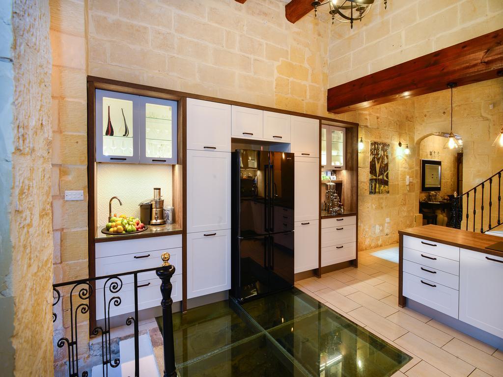 Julesy'S Bnb Cospicua Exterior foto