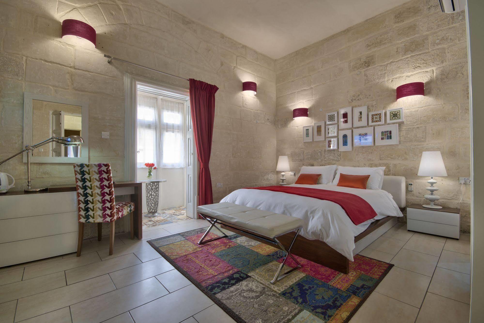 Julesy'S Bnb Cospicua Exterior foto