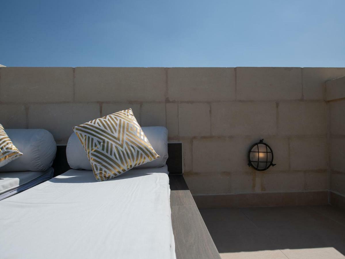 Julesy'S Bnb Cospicua Exterior foto