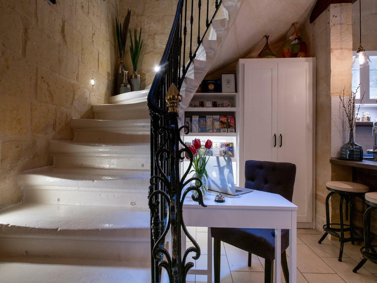 Julesy'S Bnb Cospicua Exterior foto